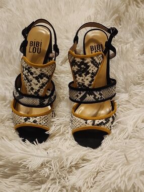 Bibi Lou Tri-color Python-Patterned Leather Sandals Size 40